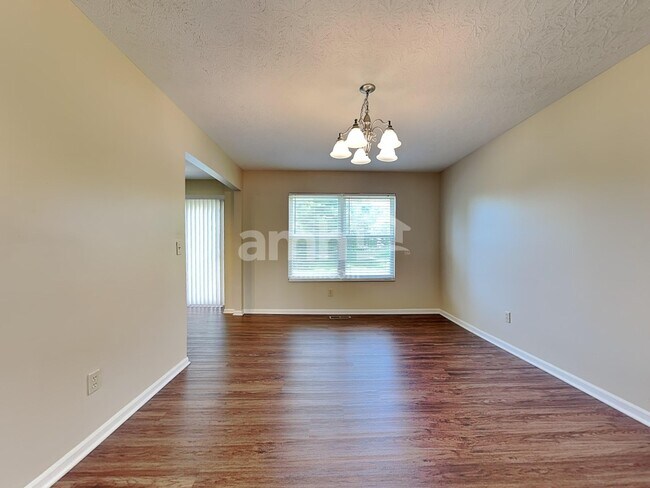 Building Photo - 1371 Stableview Cir