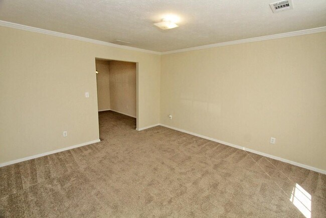 Foto del edificio - 210 Arborfield Way