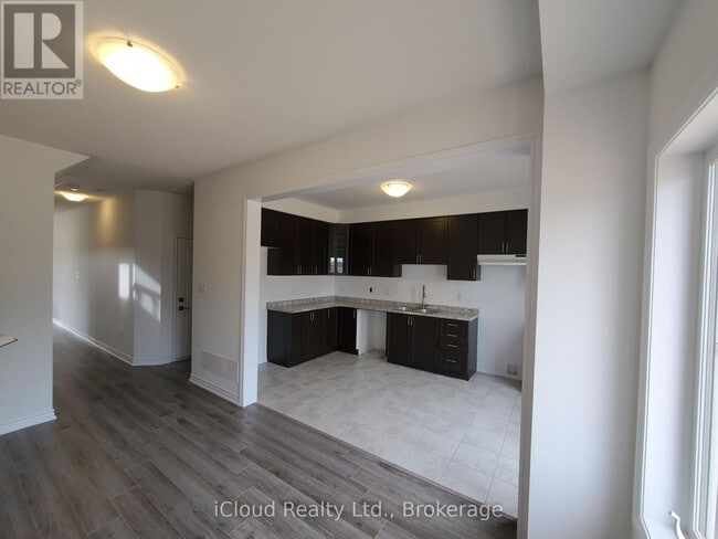 Building Photo - 152 Werry Ave