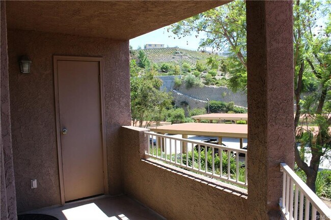 Building Photo - 2275 Del Mar Way