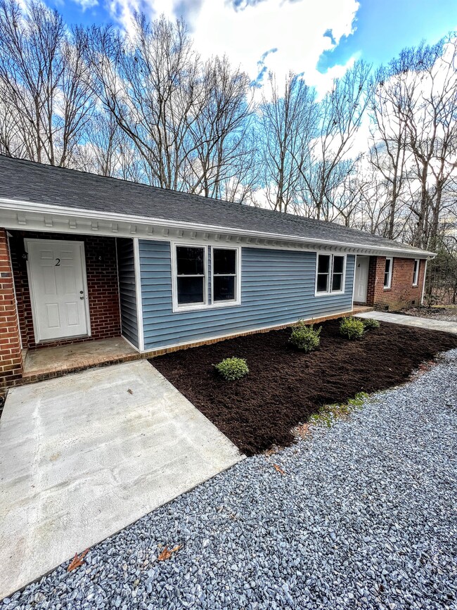 Building Photo - 100 Woodcleft Cir