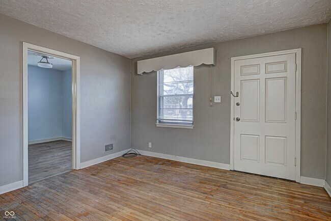 Foto del edificio - 315 S Webster Ave