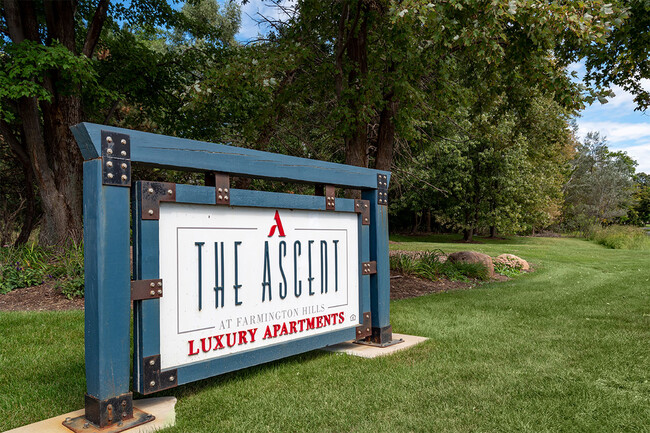 Building Photo - The Ascent at Farmington Hills