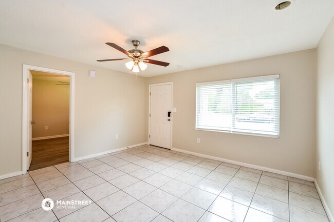 Building Photo - 6310 Lido Ct