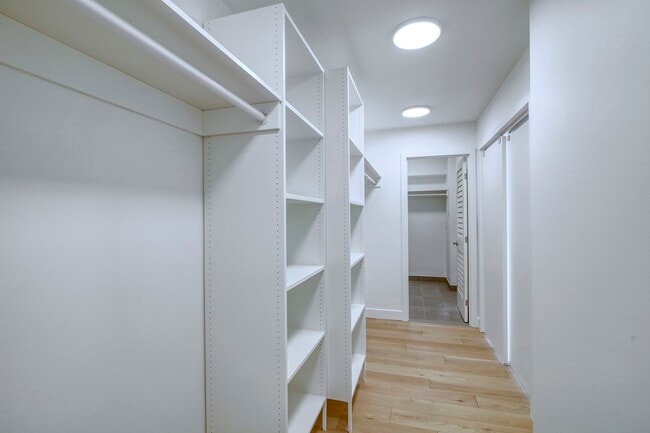 Photo du bâtiment - 4555 Av. Bonavista