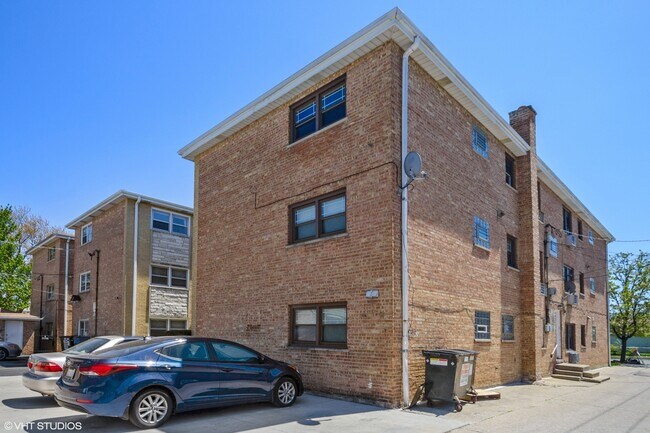 Foto del edificio - 5542 W Bryn Mawr Ave