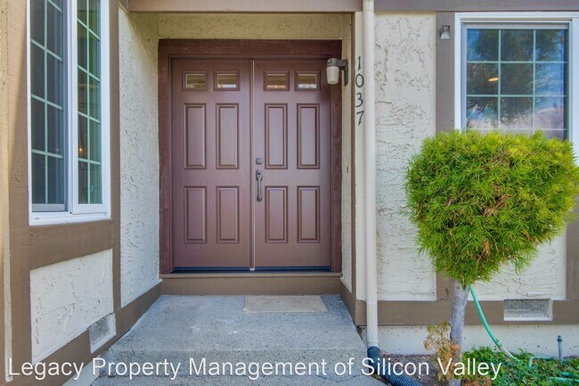 Building Photo - 3 br, 2 bath House - 1037 Las Palmas Drive