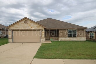 Building Photo - 2704 Uvero Alto Dr