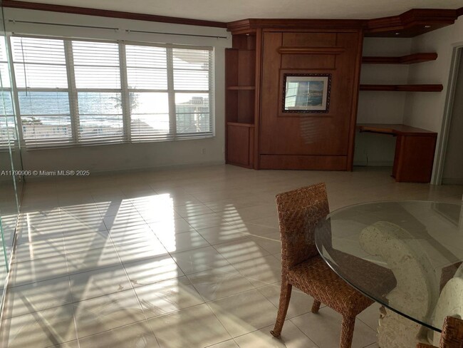 Foto del edificio - 3700 Galt Ocean Dr
