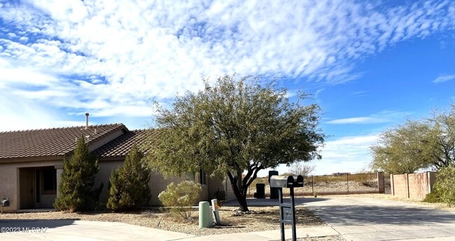 Building Photo - 11024 S Driscoll Mountain Dr
