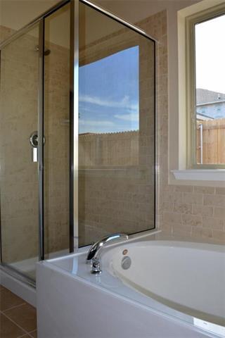 Foto del edificio - 704 Westgate Ct