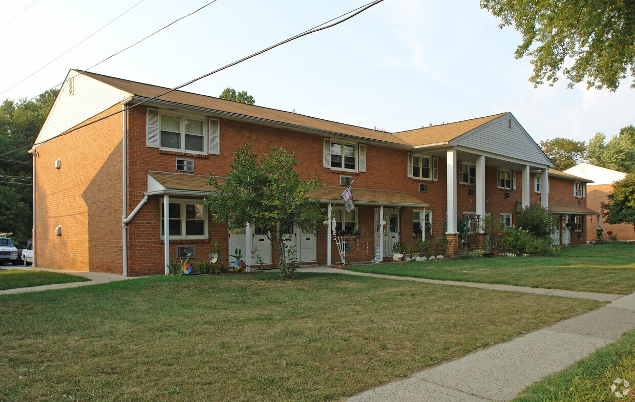 Cornell Manor Apartments Apartments - 319 Columbia Ave Stratford, NJ |  Apartments.com