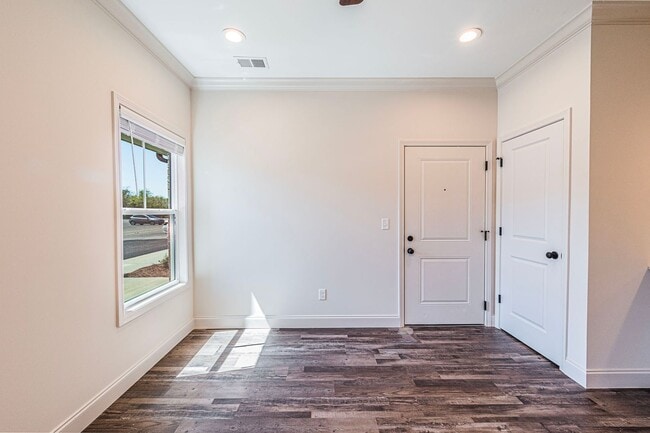 Interior Photo - Pads at West Madison