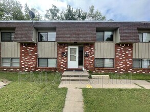 Building Photo - 1706 S Fern St