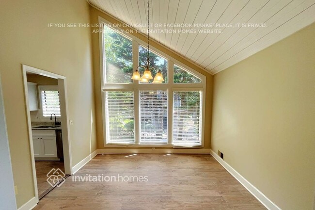 Building Photo - 2648 Spencers Trace NE