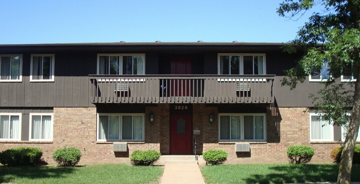 Primary Photo - MacArthur Arms
