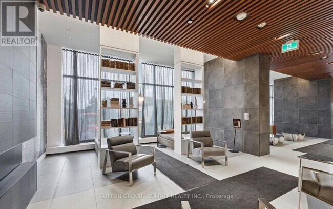 Building Photo - 297 Oak Walk Dr