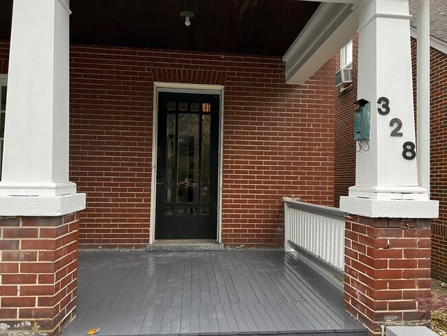 Foto del edificio - 328 Boyd Ave