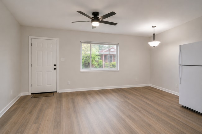 Photo - 1312 N Adams St Apartment