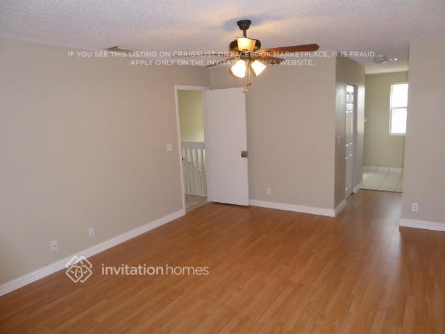 Foto del edificio - 8425 SW 42nd Ct