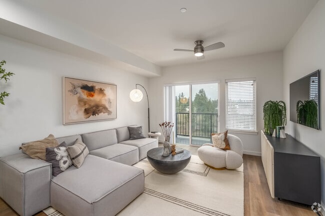 1BR, 1BA - 877SF - Living Room - Kinect at Shoreline