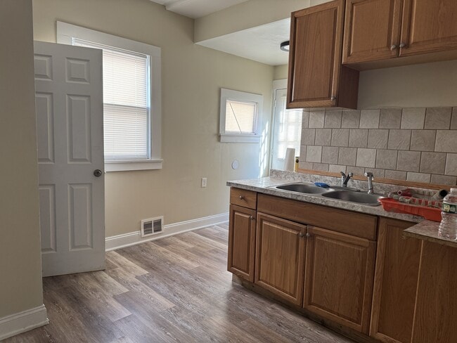 Foto del edificio - 72 Hollister St