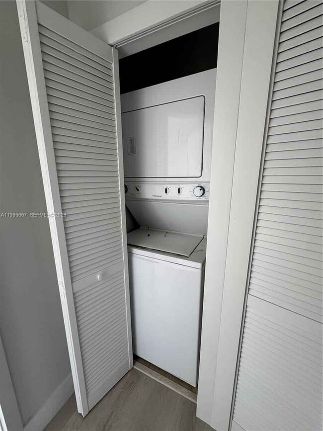 Photo - 5736 Tyler St Apartment