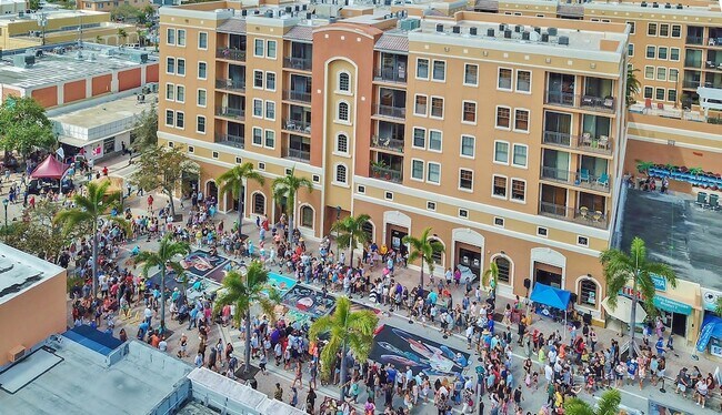 Photo - 511 Lucerne Ave Apartment