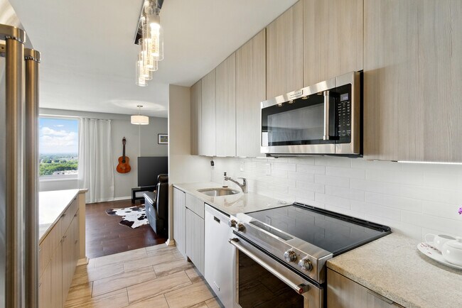 Kitchen - 9701 Fields Rd
