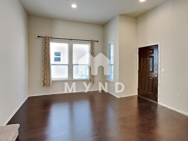 Building Photo - 14000 Osmarea Dr