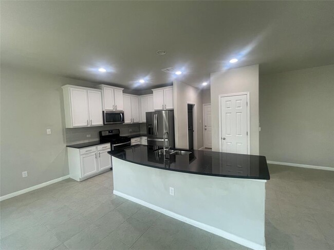 Building Photo - 11906 Farrier Ln
