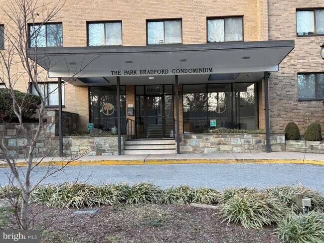 Foto del edificio - 8601 Manchester Rd