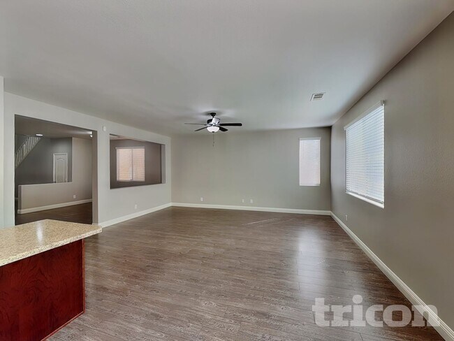 Foto del edificio - 10613 Sand Mountain Ave