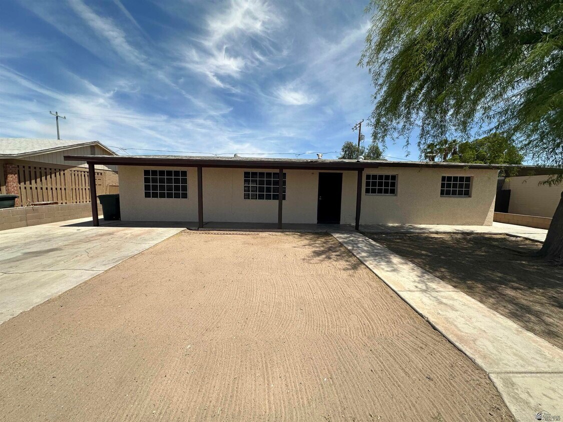 Foto principal - 2645 S Nogales Ave