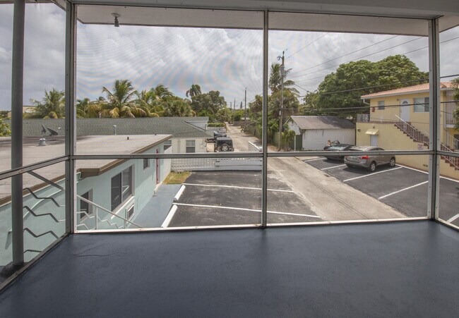 Building Photo - 101 S Palmway