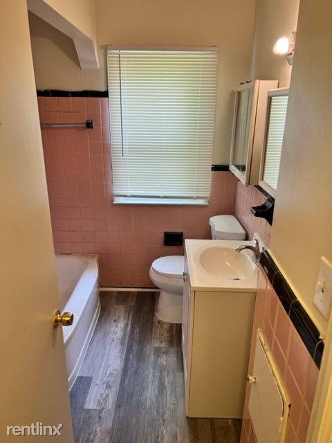 Foto del edificio - 3 br, 1 bath House - 18272 Sunderland Rd
