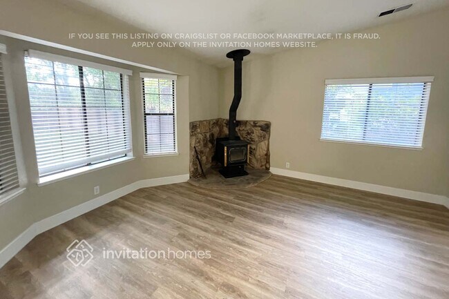 Foto del edificio - 627 Myrtle Ave