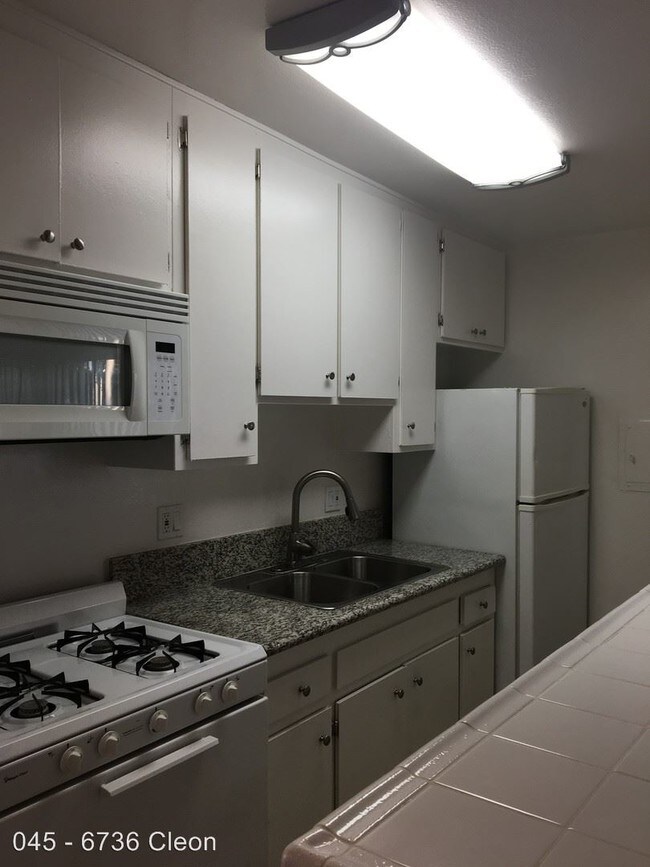 Interior Photo - Cleon Apartments
