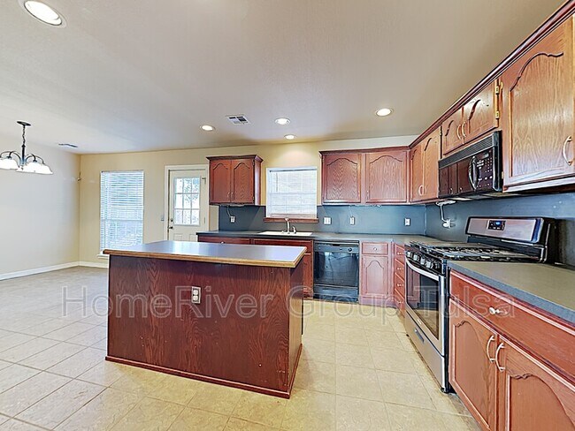 Foto del edificio - 3100 W Hartford St