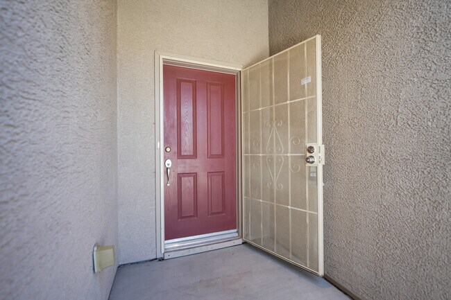 Foto del edificio - 7752 Fruit Dove St