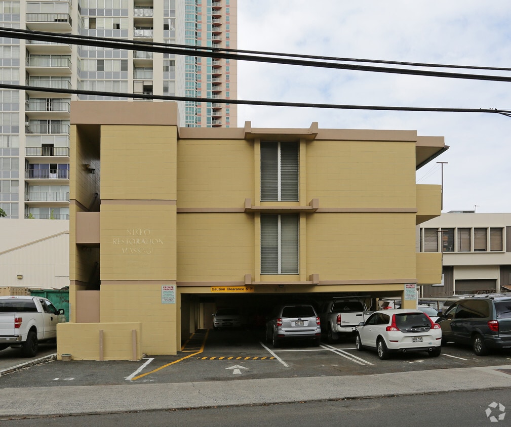 Building Photo - 801 S Hotel St