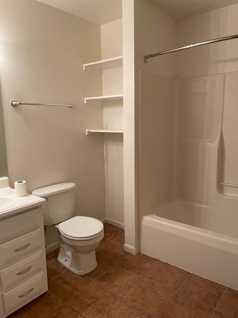 Bathroom - 603 Johnson Ave