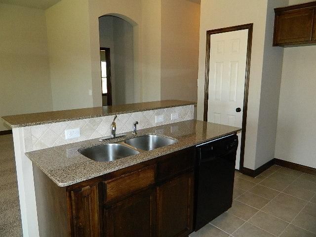 Foto del edificio - 9537 SW 28th St, Oklahoma City, OK 73128