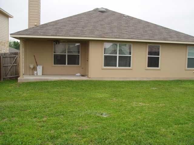 Building Photo - 1600 Melissa Oaks Ln