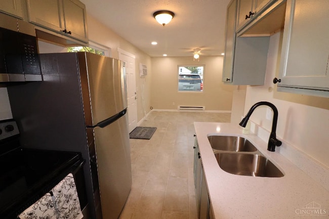 Building Photo - 680 Williams Ave