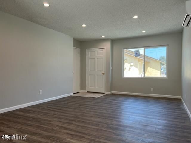 Building Photo - 3 br, 1.5 bath House - 331 N Soldano Ave