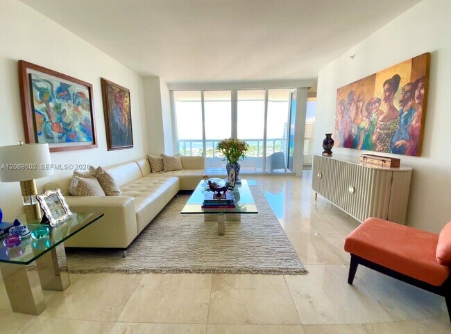 Building Photo - 21055 Yacht Club Dr