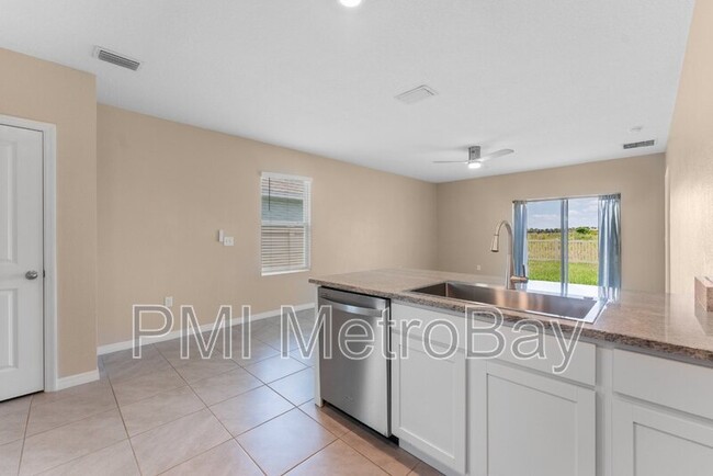 Building Photo - 17058 Oval Rum Drive