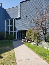 Building Photo - 3033-3003033 Ospika Blvd S