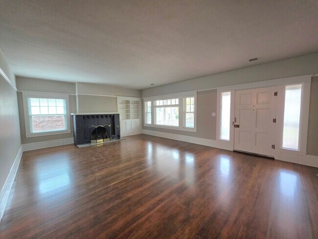 Foto del edificio - 135 N Lincoln Ave